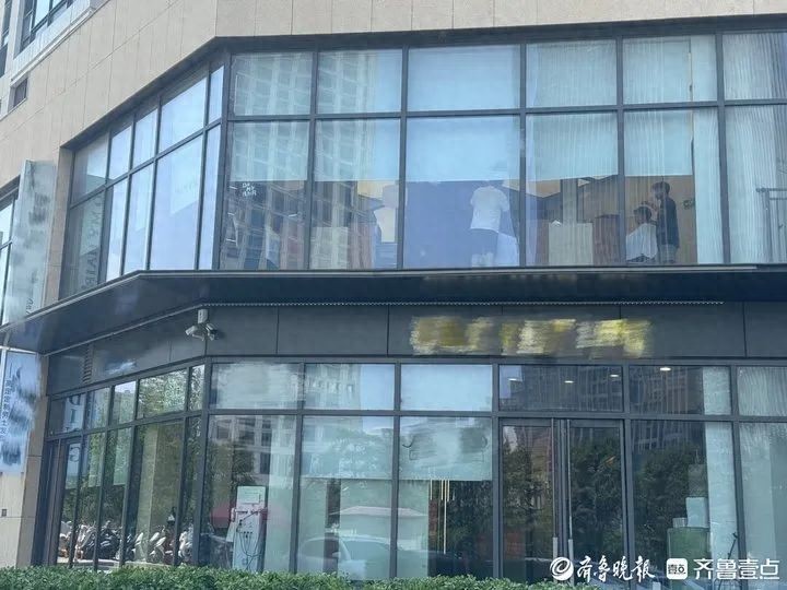 理发店技术空心化问题_美容美发软件源码_理发行业高端化包装
